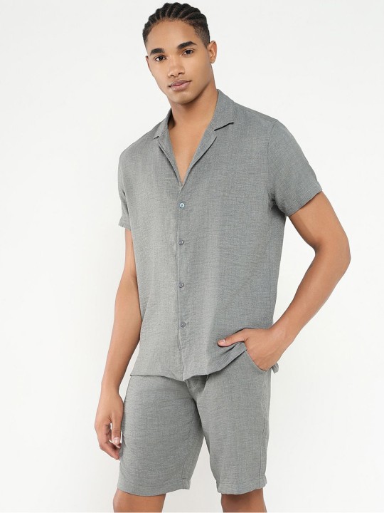 cuban collar short sleeves shirt with short cuban collar short sleeves shirt with short